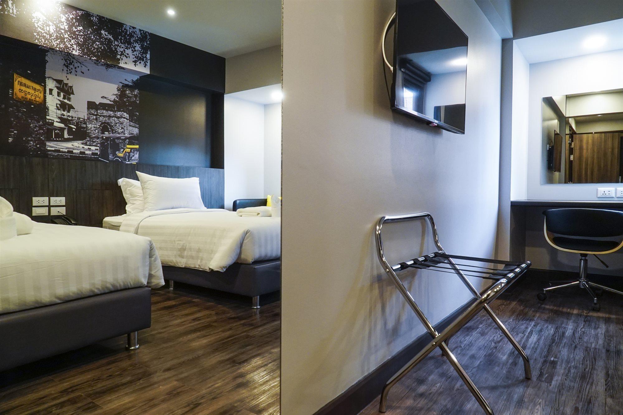 Sleep Mai Thapae Chiang Mai Old City Lifestyle Hotel Buitenkant foto